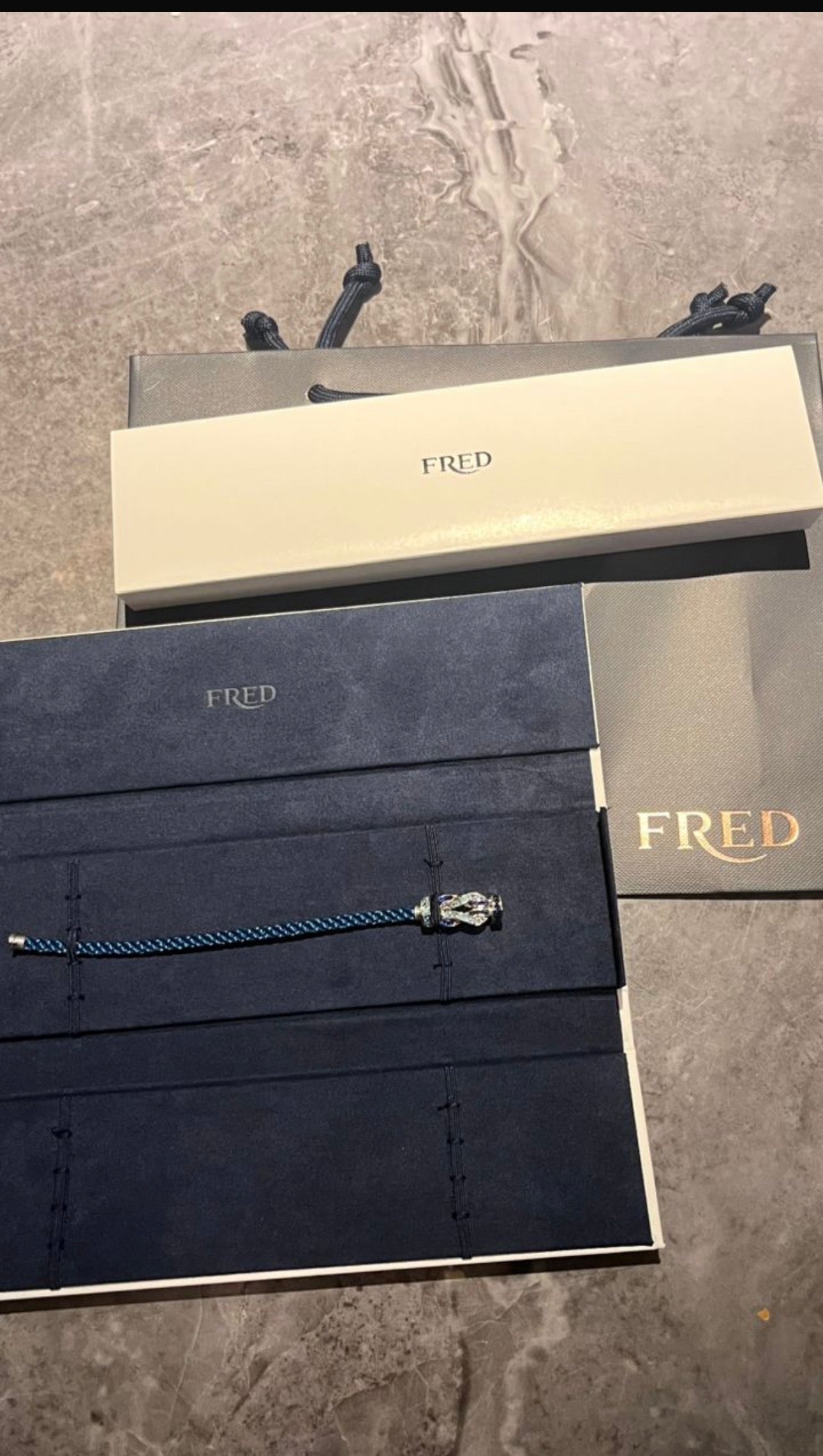 Bracelet infini grand modèle 10 / 10 full pavé