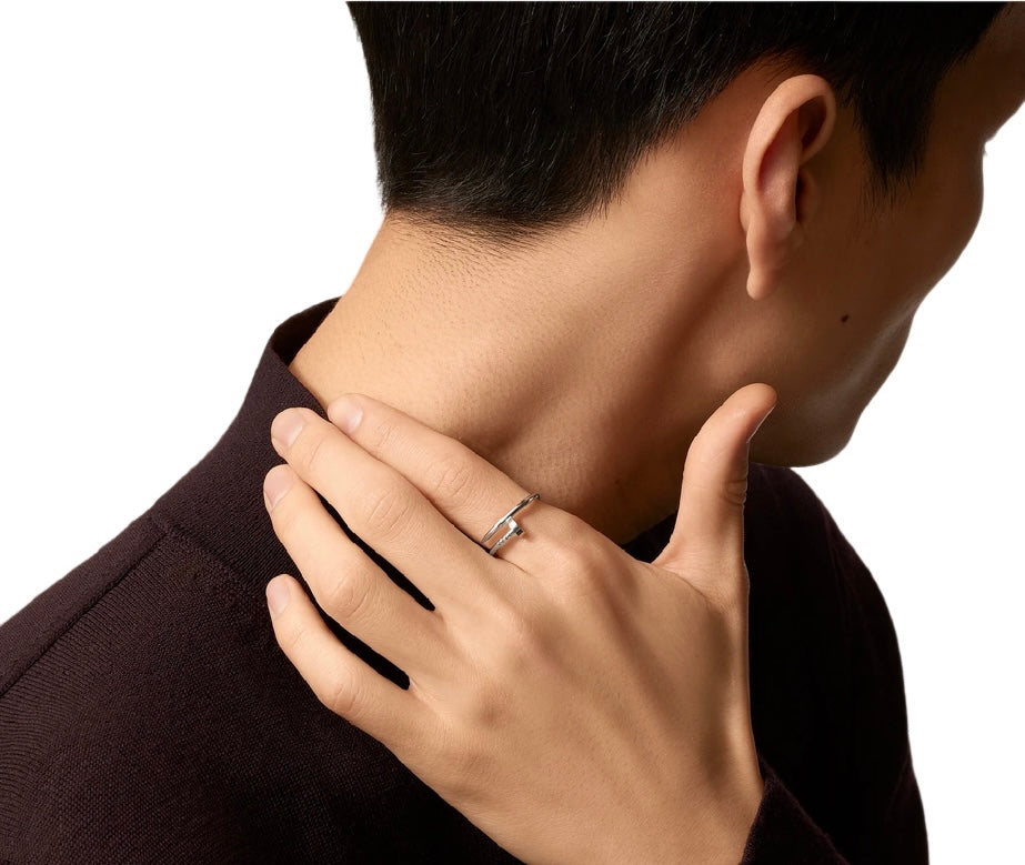 SMALL MODEL STUD RING